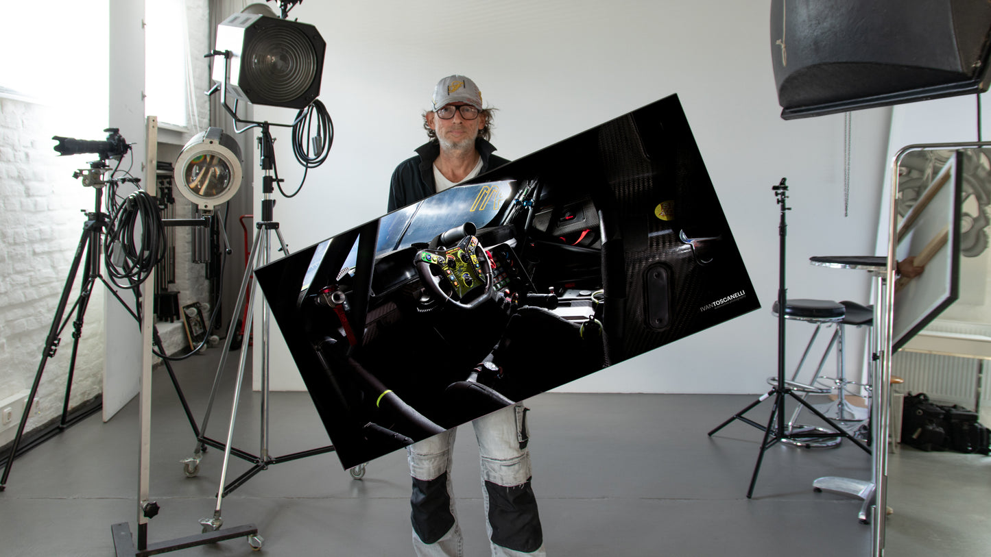Manthey Racing "Grello" Porsche 911 GT3 2021 Dashboard